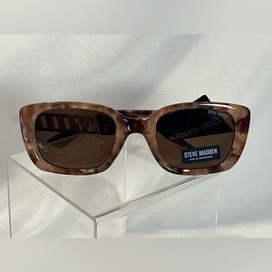 NWT Steve Madden Brown Tortoise Sunglasses